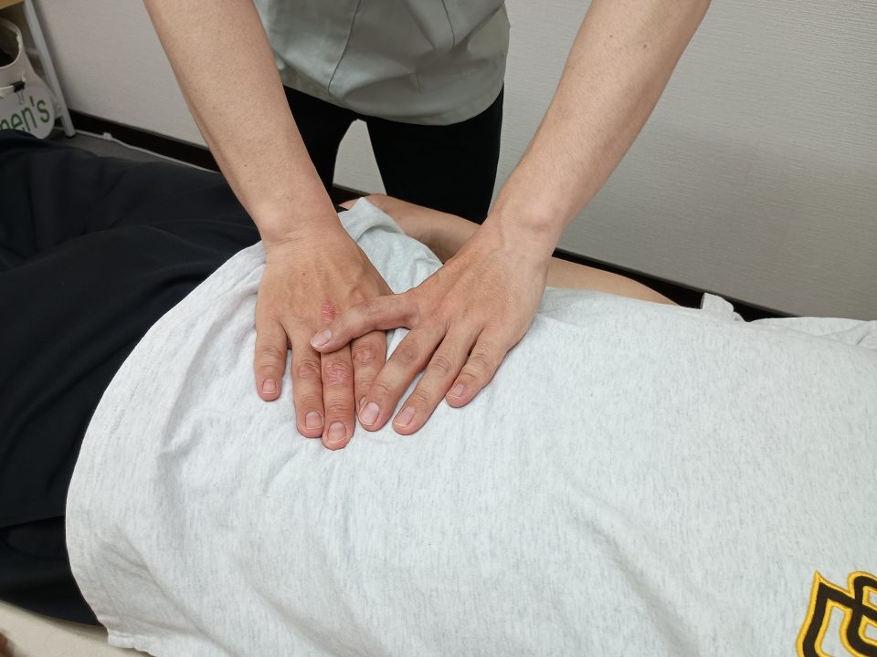 お腹の施術